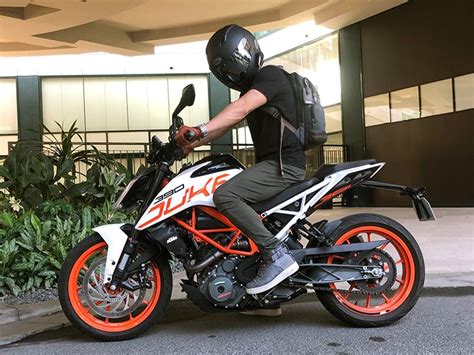 is duke 390 allowed in expressway|The KTM 390 Duke is a bike that’s easy to fall in love with.